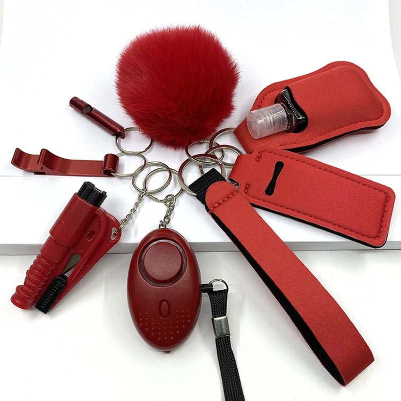 Set van acht stijlvolle zelfverdedigingssleutelhangers in rood, vervaardigd van hoogwaardig messing, inclusief alarm, sleutelhouder, polsband, en sleutelhanger accessoires.